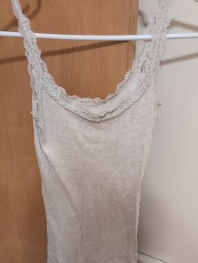 Y2K Abercrombie & Fitch Cream Ribbed Lace-Trim Tank